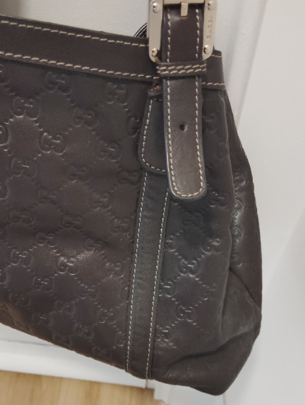 Pre-Loved Gucci Brown Leather Shoulder Bag with Green-Red Web and Gold Hardware - Picture 5 of 12